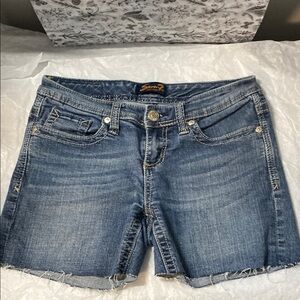 Seven7 | Blue Jean denim Shorts mid rise distressed